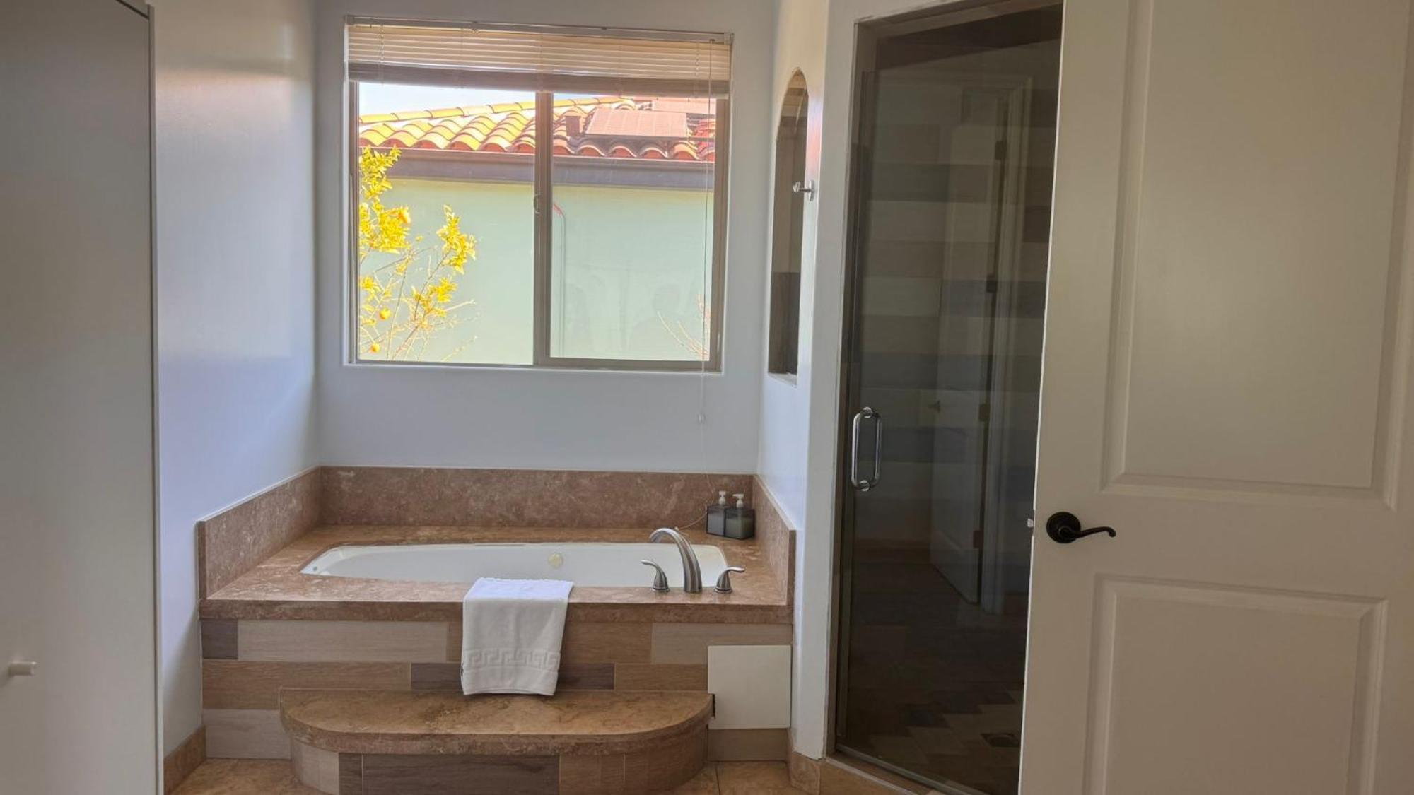 La Dream Gem - Beautiful Home With Spa Los Angeles Esterno foto
